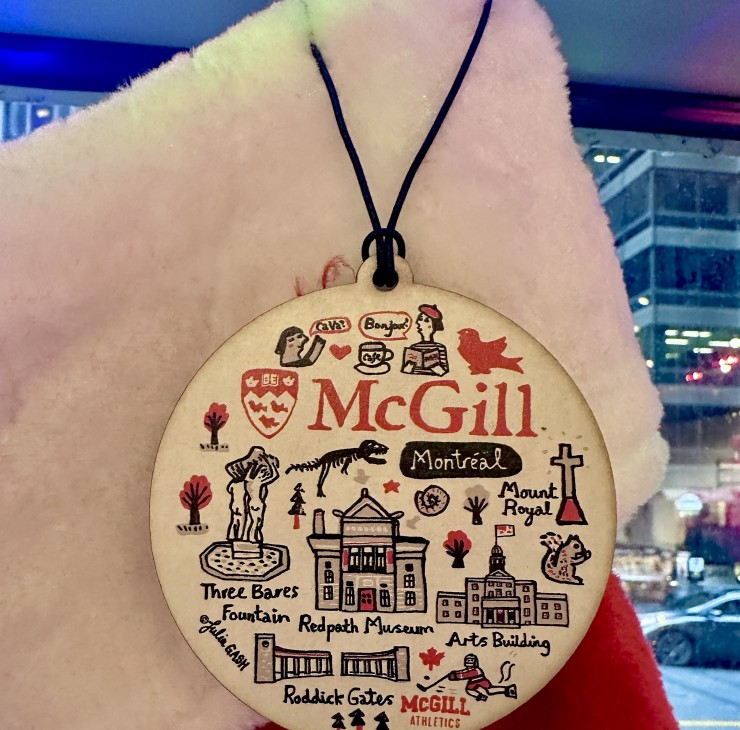 This ornament makes a unique gift, any time of year.  Made from wood, it features an illustration of the McGill campus by Julia Gash. The perfect way to remember all the things you love about your favourite university.